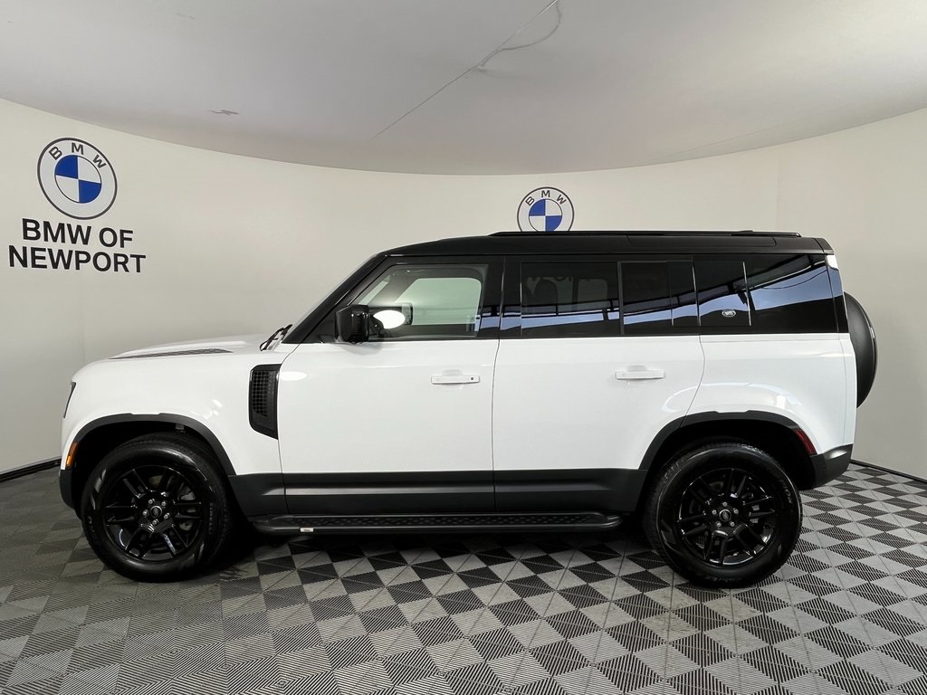 2024 Land Rover Defender 110 S photo 12