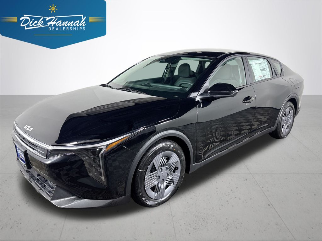 2025 Kia K4 LX's photo