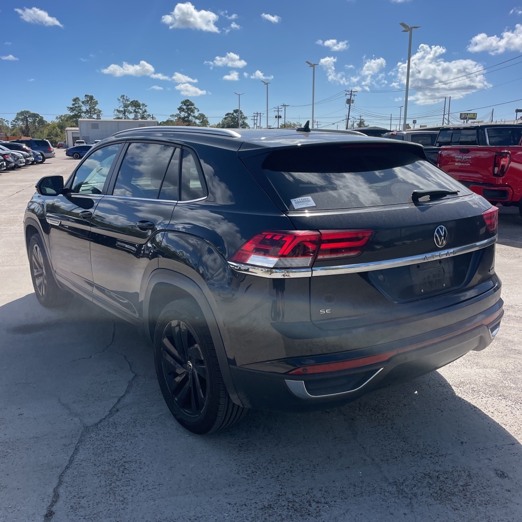 2023 Volkswagen Atlas Cross Sport SE Technology photo 2