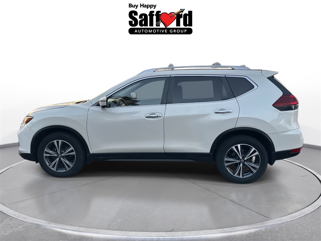 2019 Nissan Rogue SV photo 4