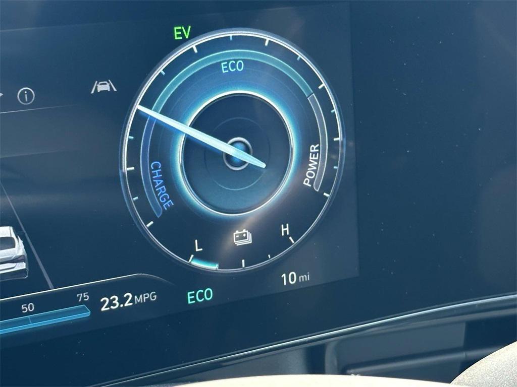 2025 Hyundai Elantra Hybrid Limited photo 23