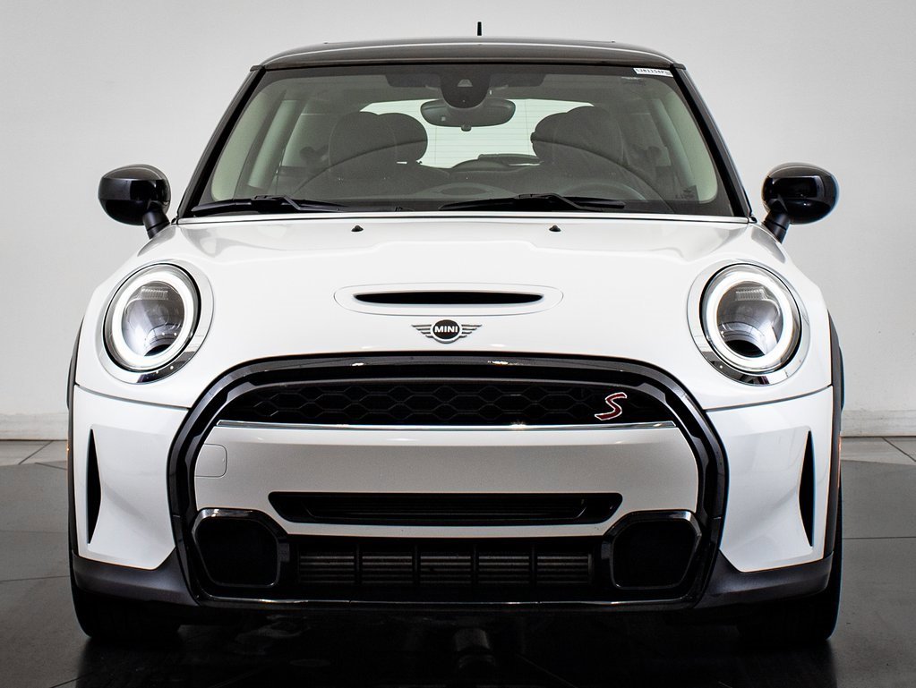 2024 Mini Cooper Hardtop S photo 2