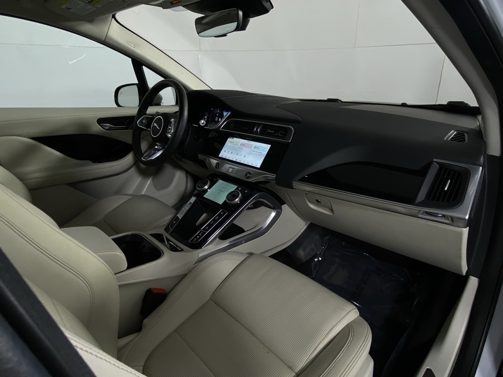2020 Jaguar I-PACE SE photo 24