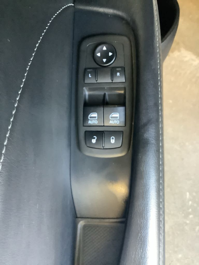 2021 Dodge Challenger R/T Scat Pack photo 22
