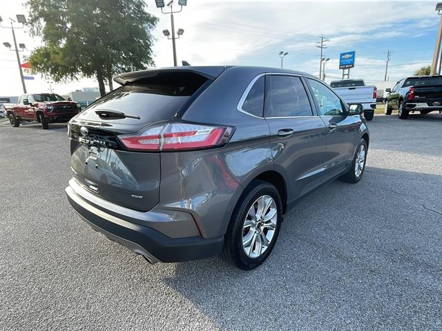 2024 Ford Edge Titanium photo 7