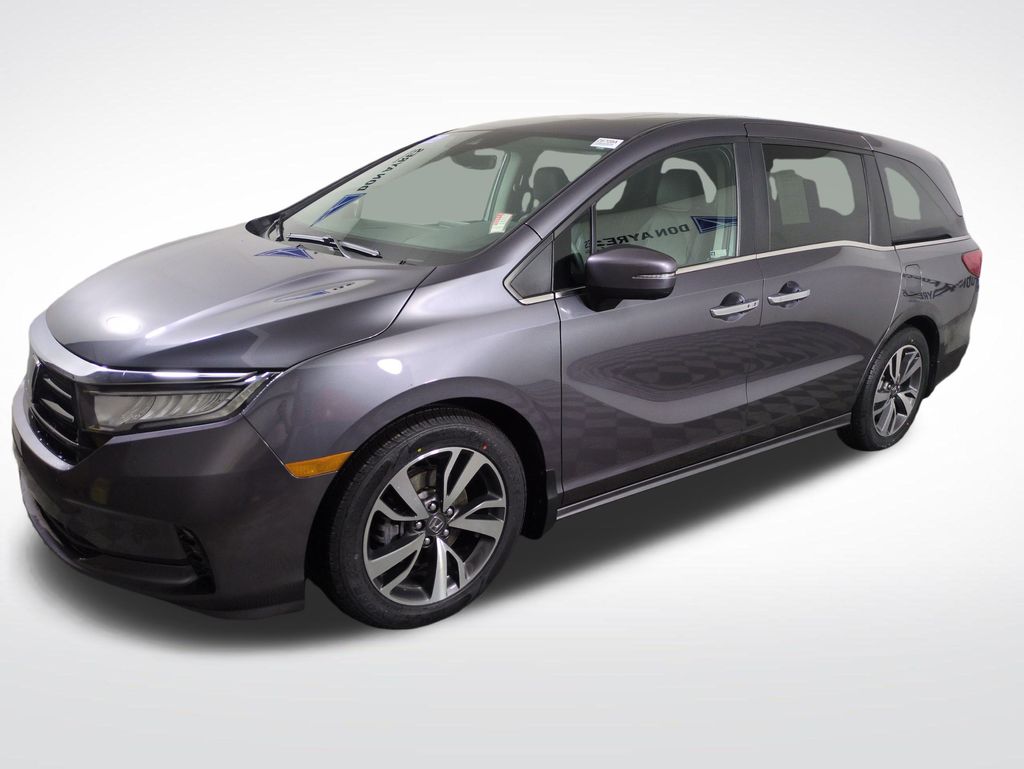 2024 Honda Odyssey Touring's photo
