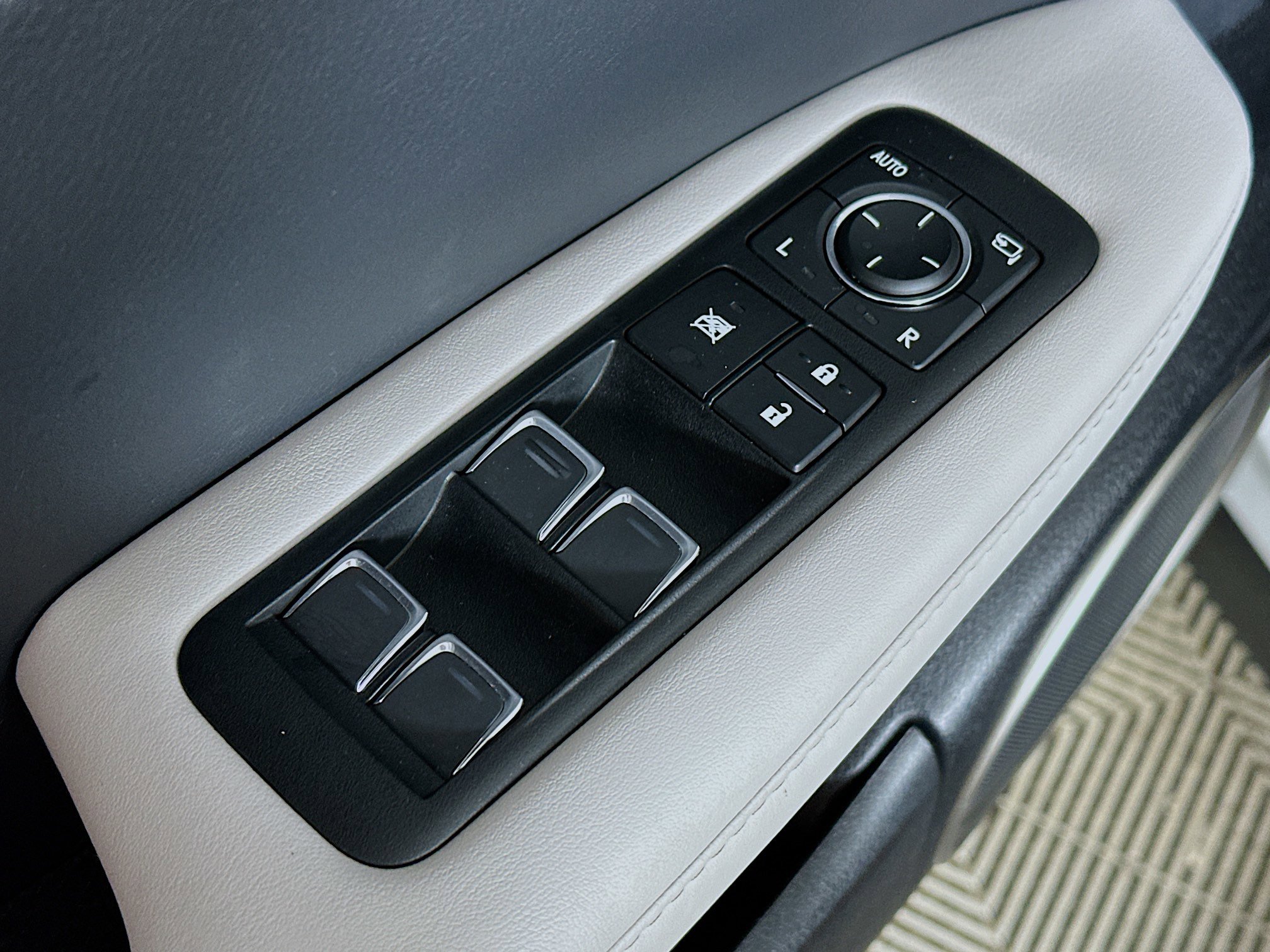 2022 Lexus RX 350 photo 18