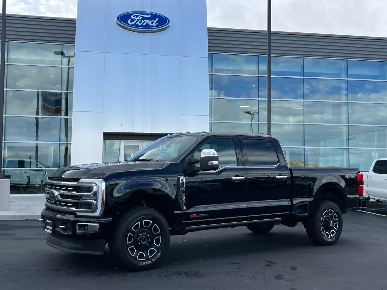 2024 Ford F-250 Super Duty Platinum's photo
