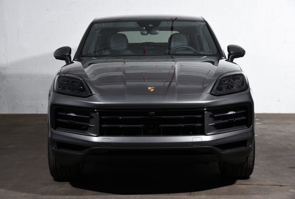 2025 Porsche Cayenne E-Hybrid photo 9