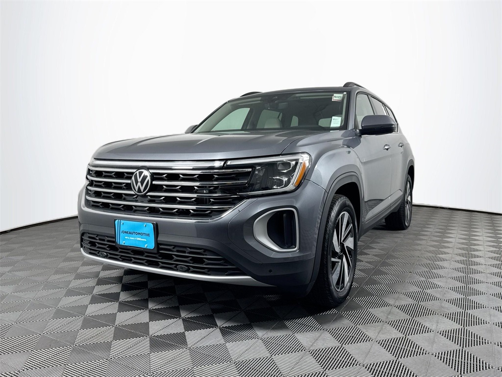 2025 Volkswagen Atlas SE w/Tech's photo