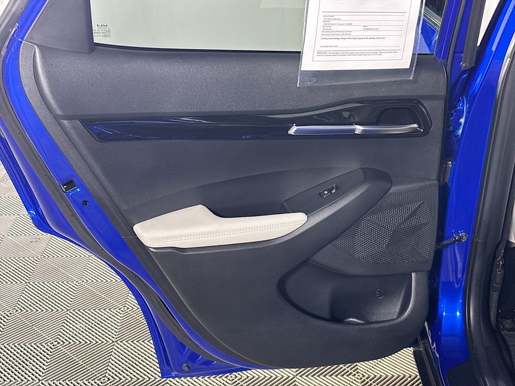 2023 Kia Seltos SX photo 18