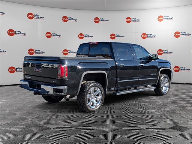 2017 Gmc Sierra 1500 SLT photo 2