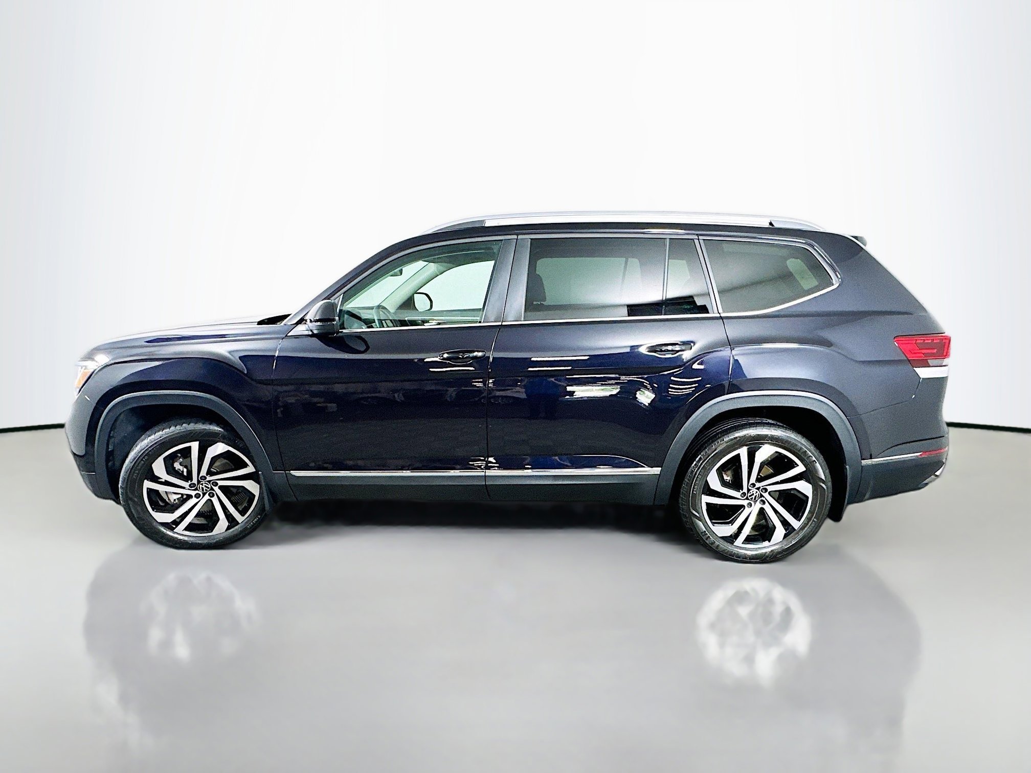2022 Volkswagen Atlas V6 SEL photo 4