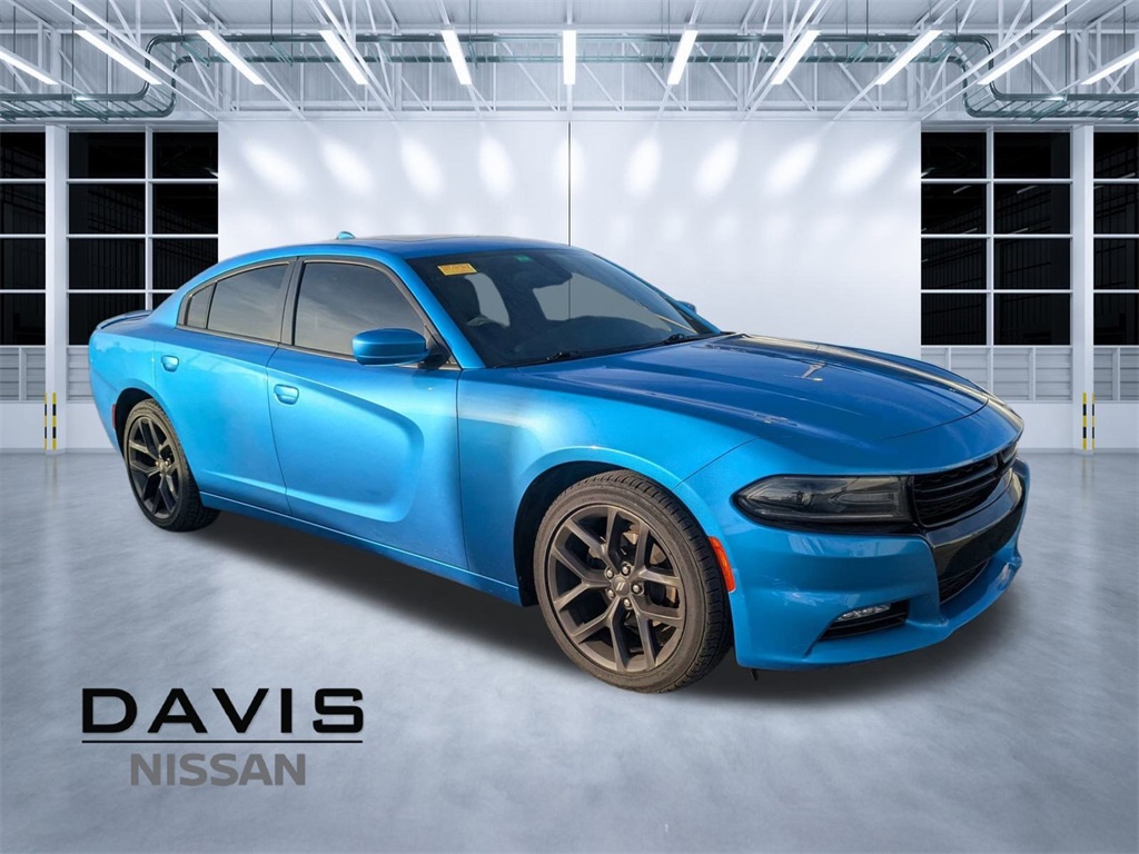 2015 Dodge Charger SXT's photo