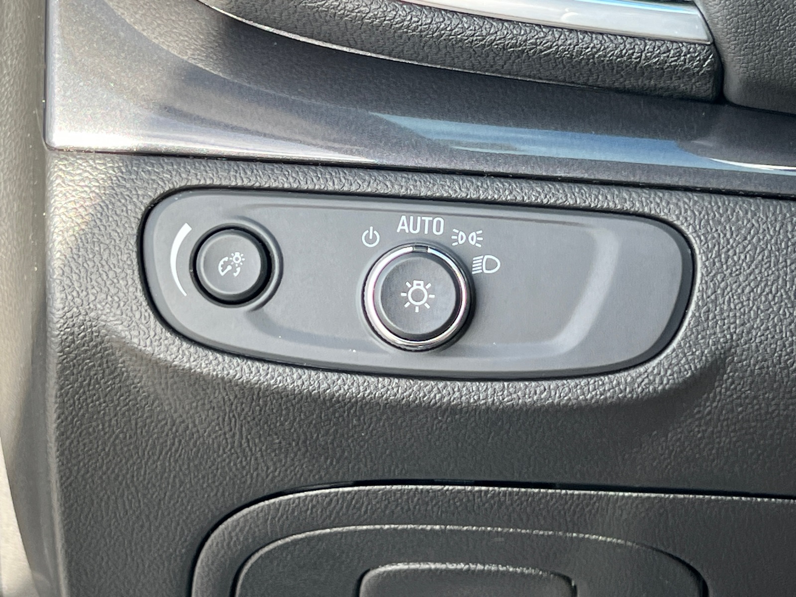 2022 Buick Encore Preferred photo 30