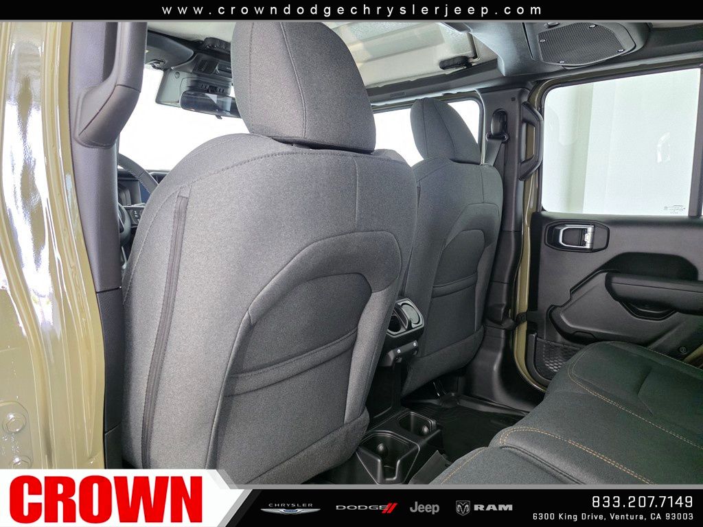 2025 Jeep Wrangler Willys photo 17
