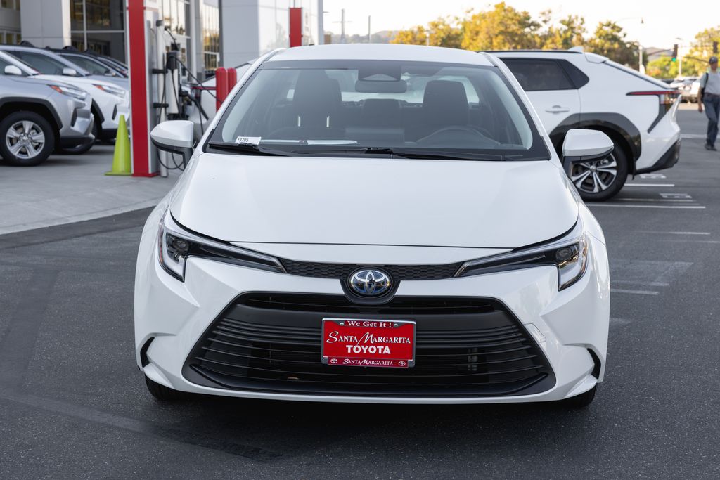 Certified 2025 Toyota Corolla LE with VIN JTDBCMFE5S3075904 for sale in Northfield, Minnesota