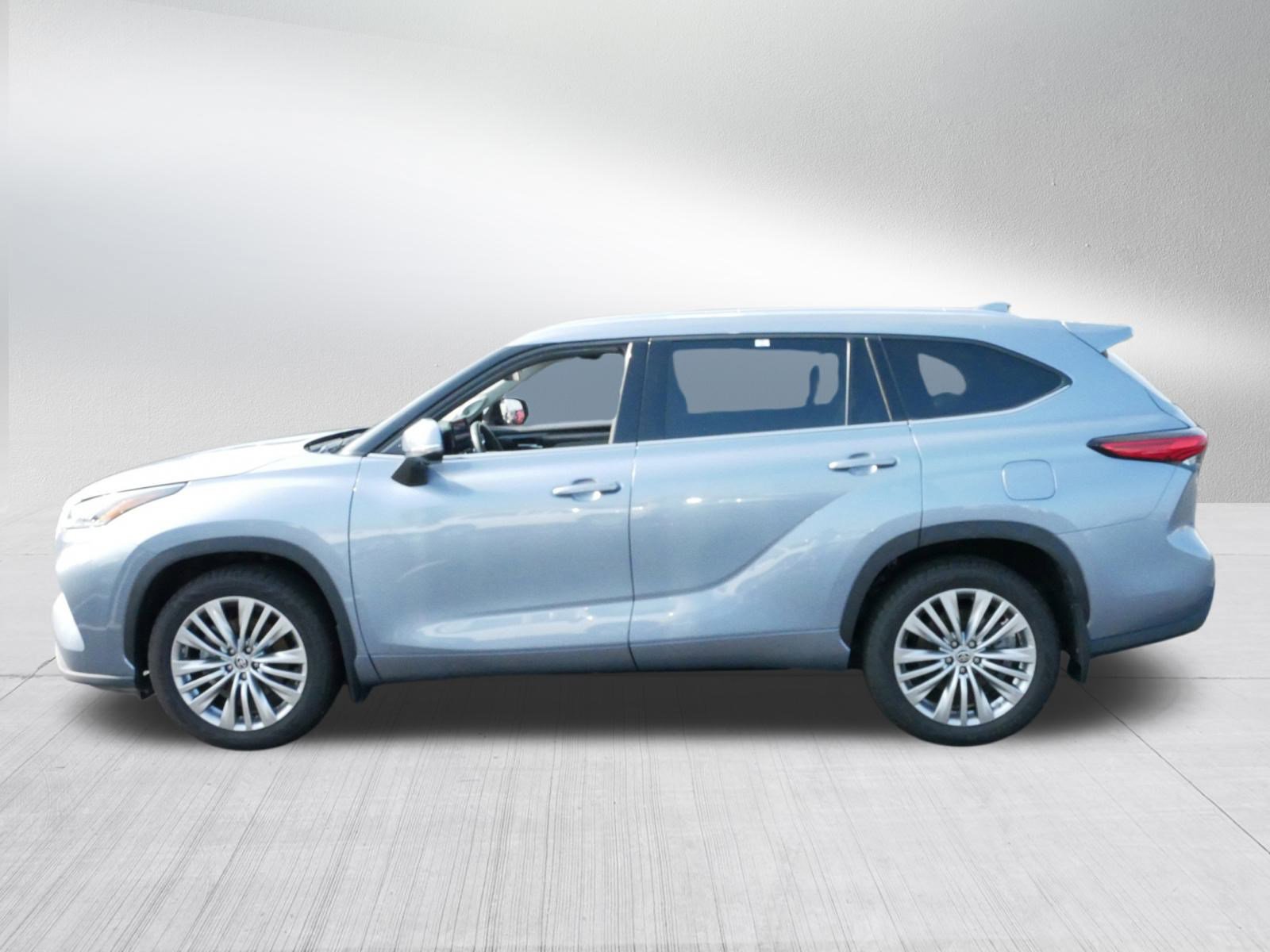 2023 Toyota Highlander Platinum photo 4