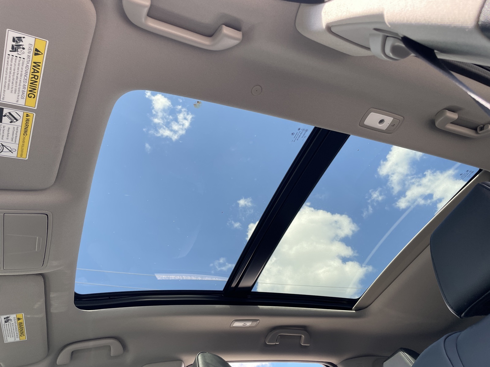 2024 Acura MDX SH-AWD photo 2