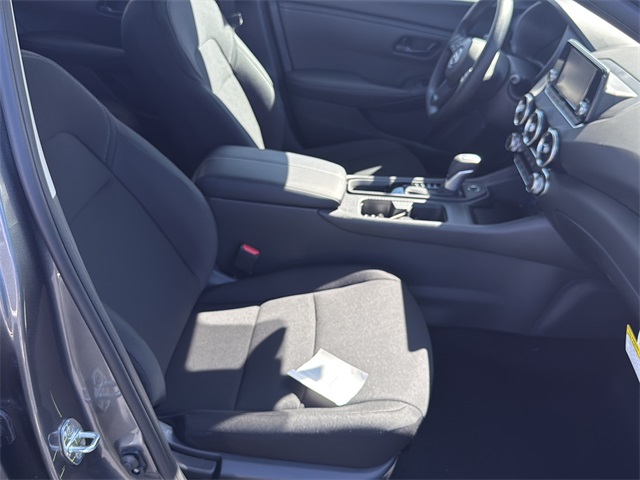 2025 Nissan Sentra S photo 7
