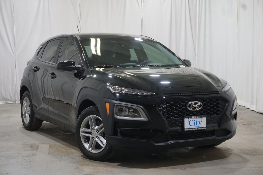 Used 2021 Hyundai Kona SE with VIN KM8K1CAA2MU663398 for sale in Evanston, IL