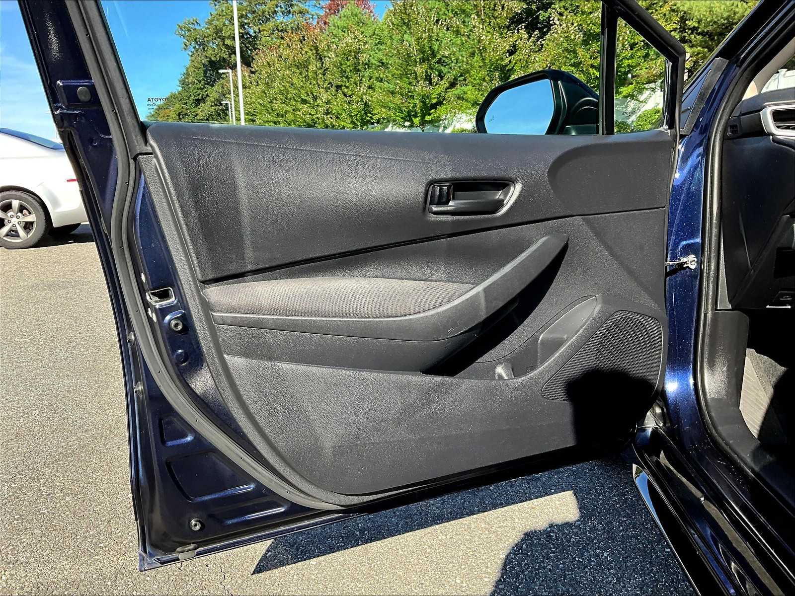 2024 Toyota Corolla LE photo 8