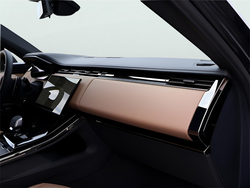 2025 Land Rover Range Rover Sport SE photo 8