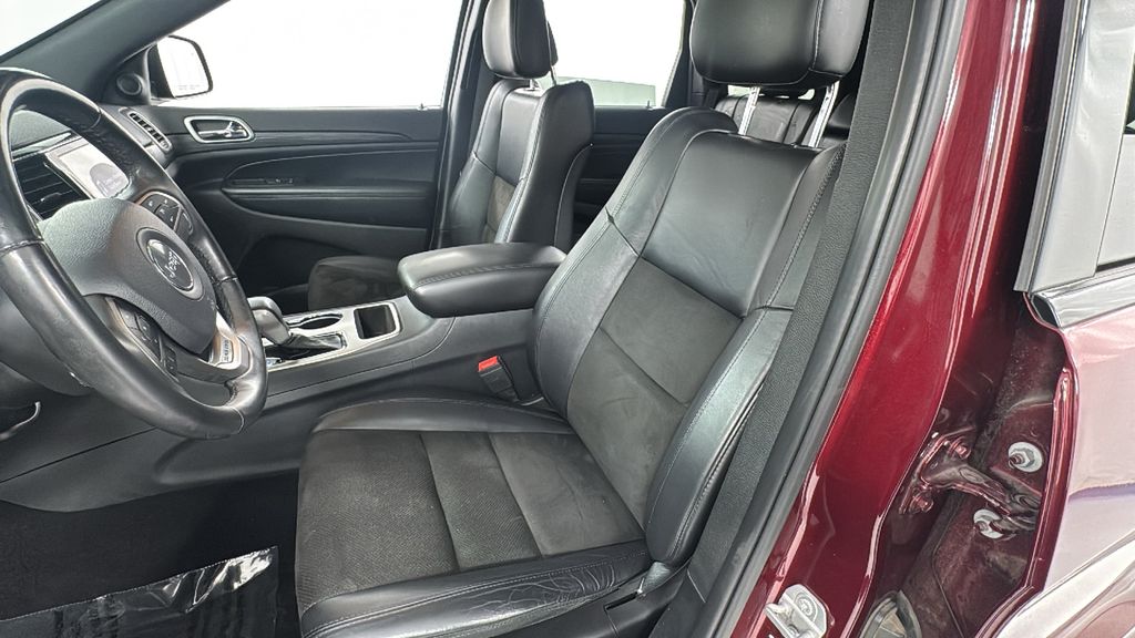 2019 Jeep Grand Cherokee Altitude photo 10