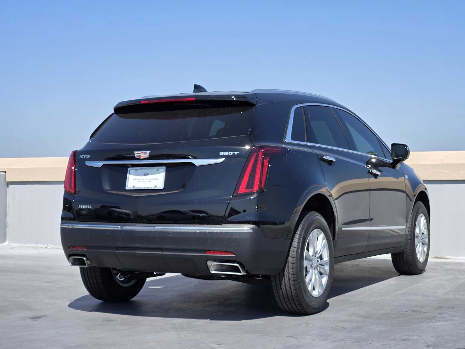 2025 Cadillac XT5 Luxury photo 4