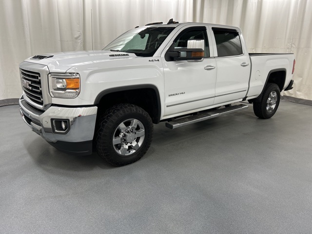 2019 Gmc Sierra HD SLT photo 2