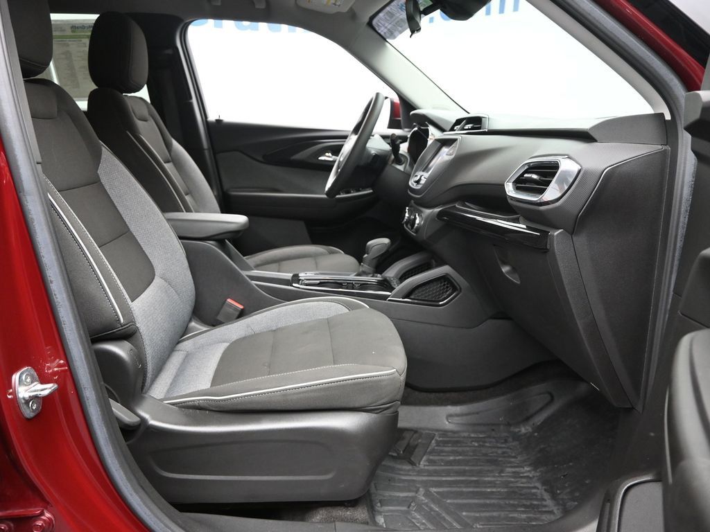 2022 Chevrolet Trailblazer LT photo 5