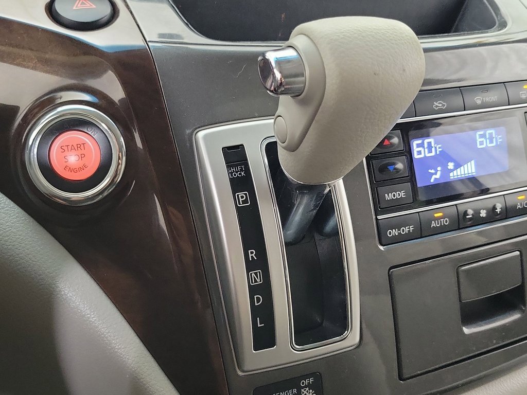 2014 Nissan Quest SV photo 15