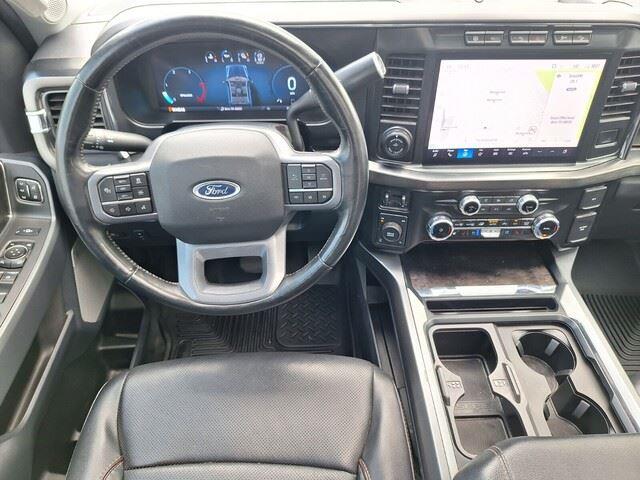 2023 Ford F-250 Lariat photo 20