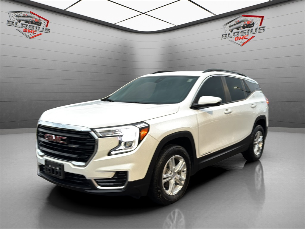 2024 GMC Terrain SLE's photo
