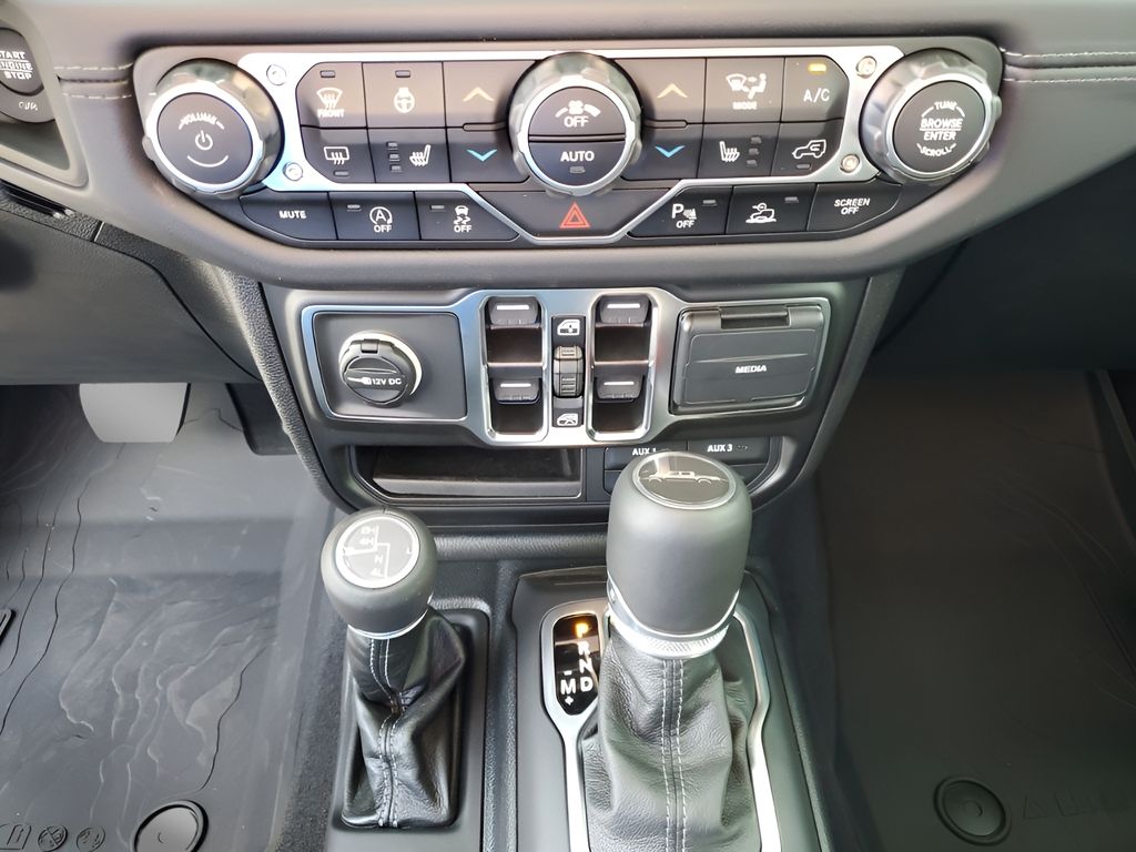2025 Jeep Gladiator Sport photo 35