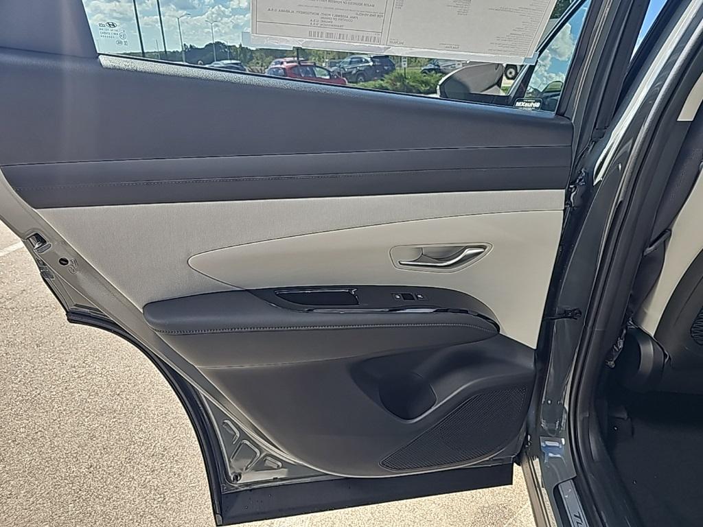2025 Hyundai Tucson Limited photo 27