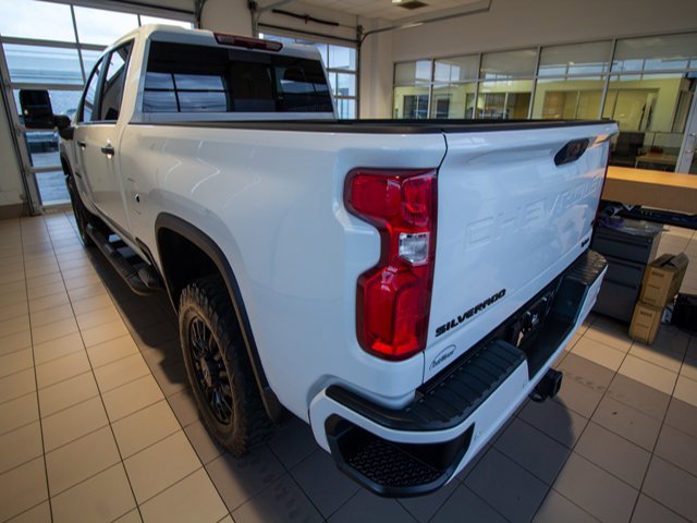 2024 Chevrolet Silverado 2500HD LT photo 4