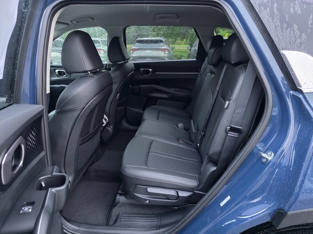 2026 Kia Sorento EX photo 17