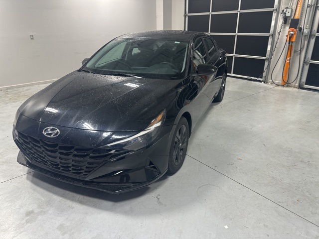 2023 Hyundai Elantra SEL photo 14