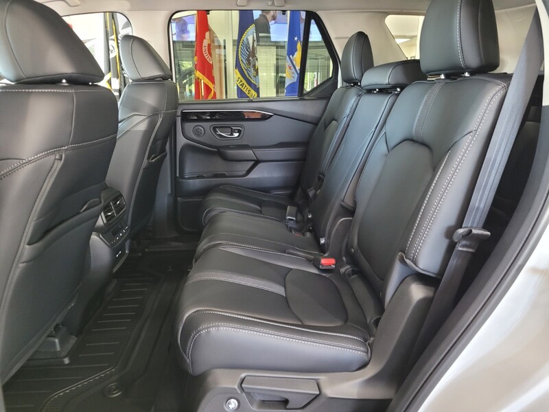 2025 Honda Pilot Touring photo 8