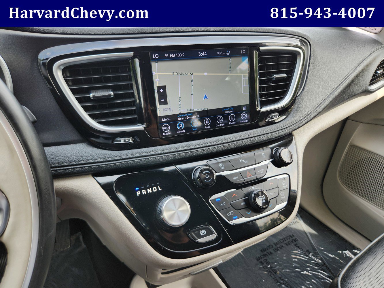 2020 Chrysler Pacifica Limited photo 10