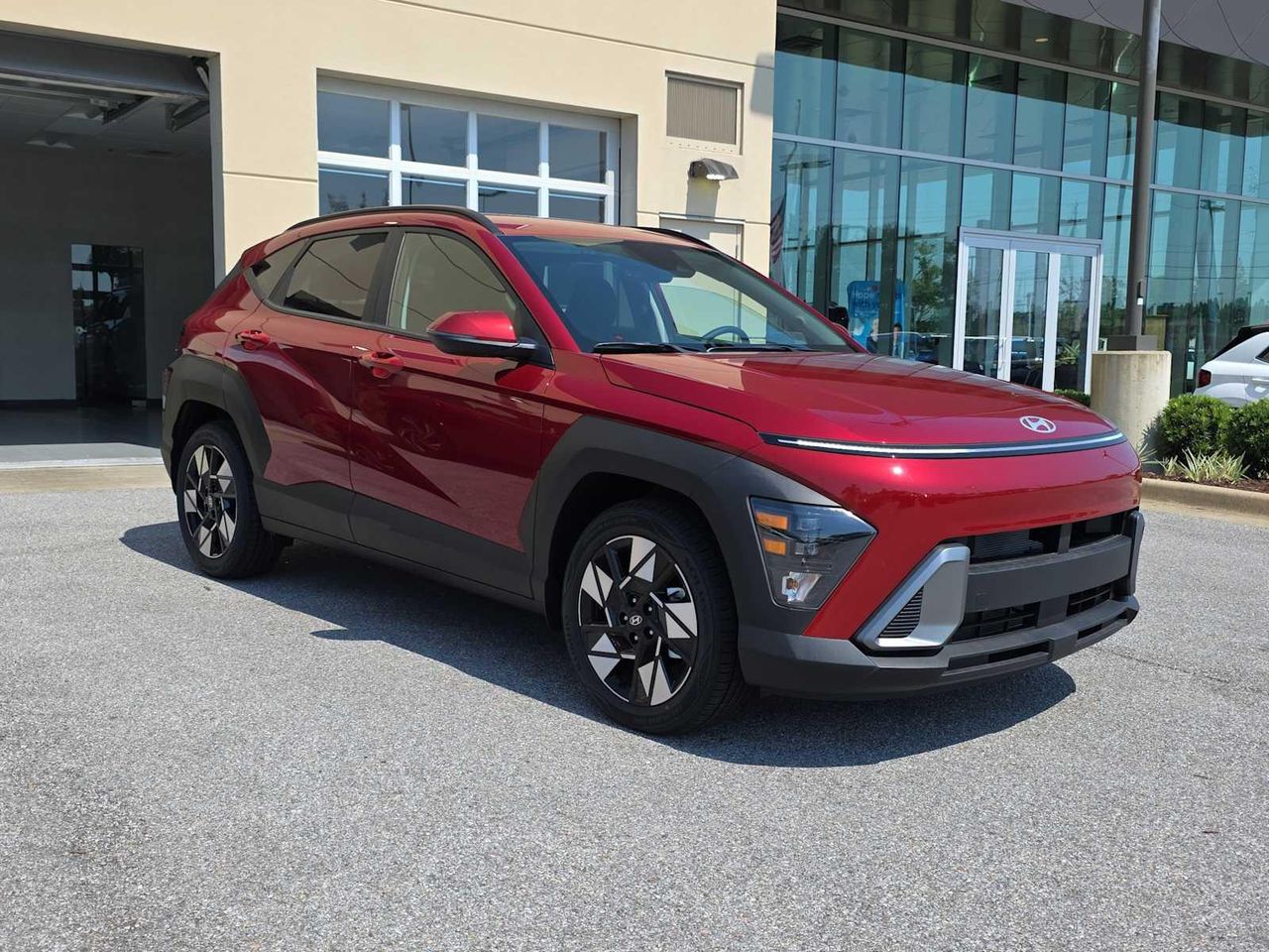 2025 Hyundai Kona SEL photo 2