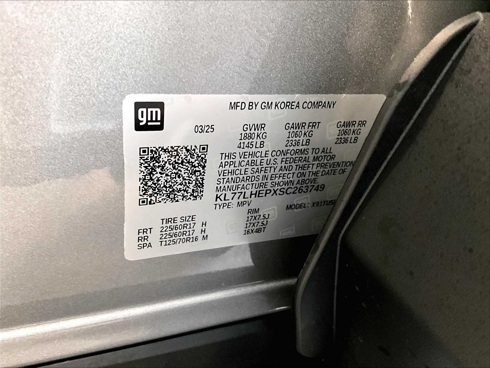 2025 Chevrolet Trax LT photo 36