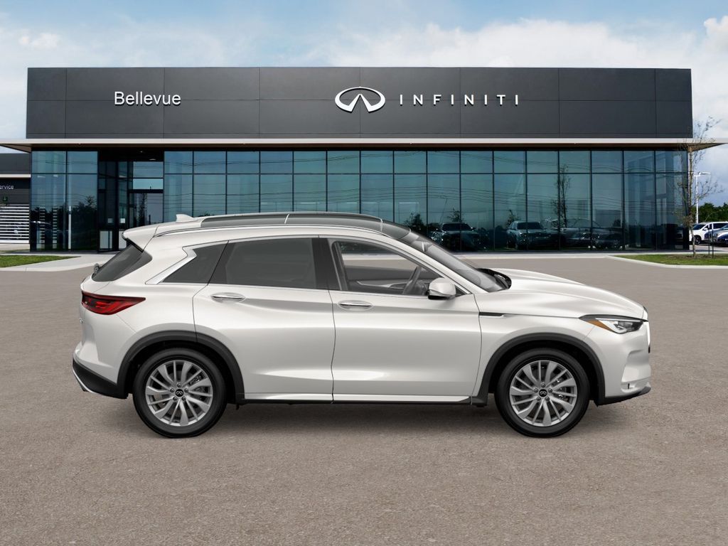 2025 Infiniti QX50 Luxe AWD photo 2