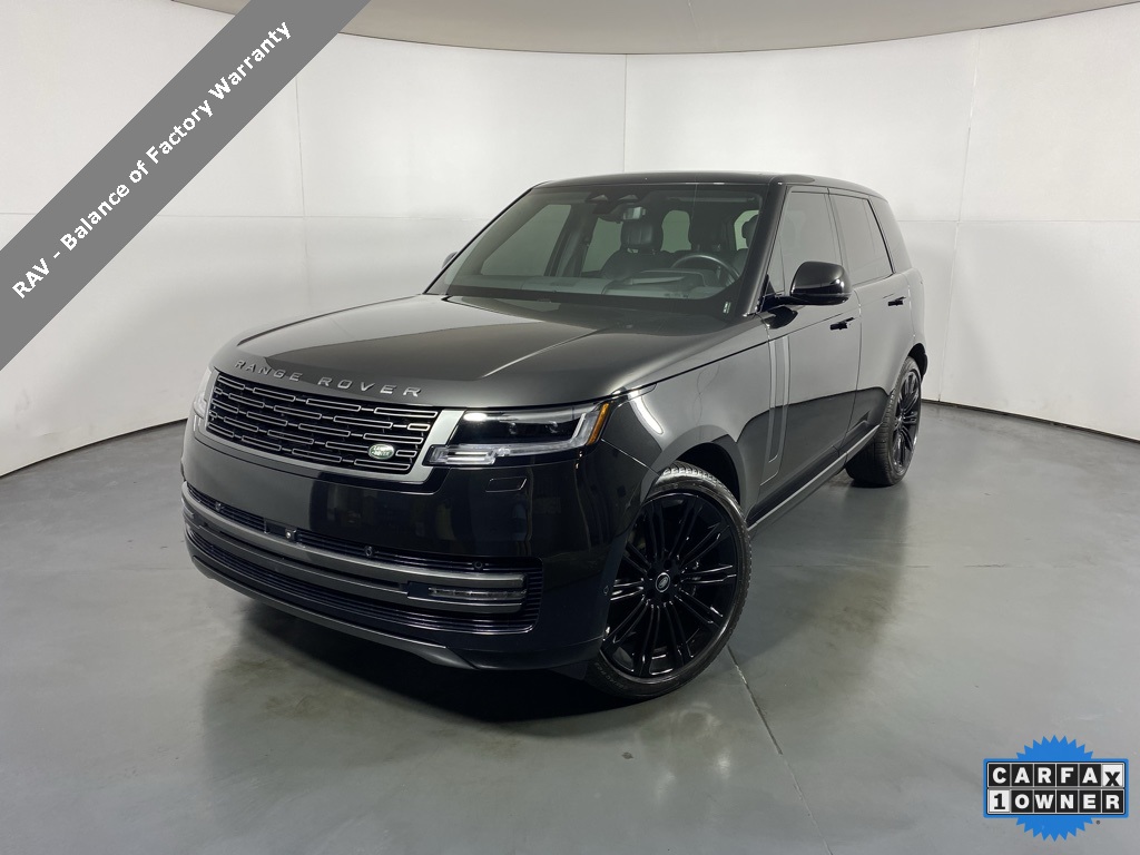 2024 Land Rover Range Rover SE's photo