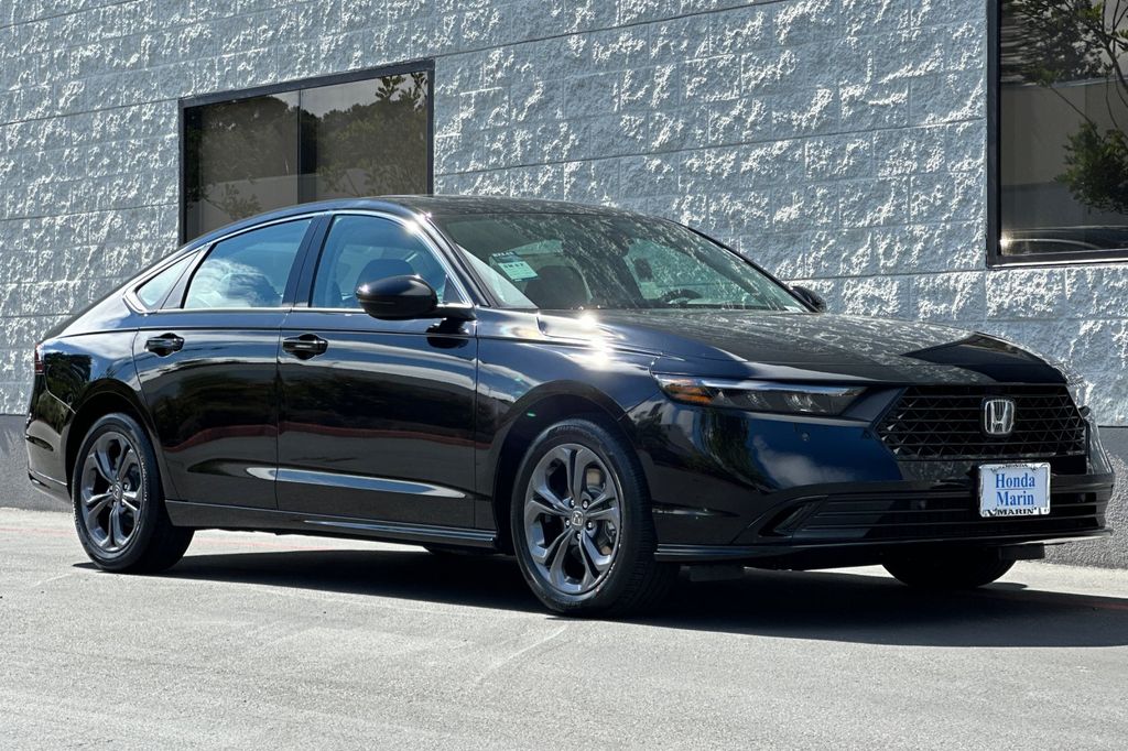 2025 Honda Accord Hybrid EX-L photo 2