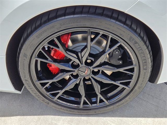 2024 Chevrolet Corvette Stingray 2LT photo 10