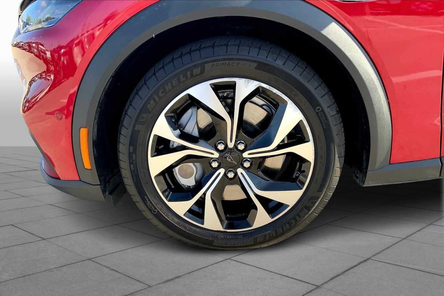 2024 Ford Mustang Mach-E Select photo 9