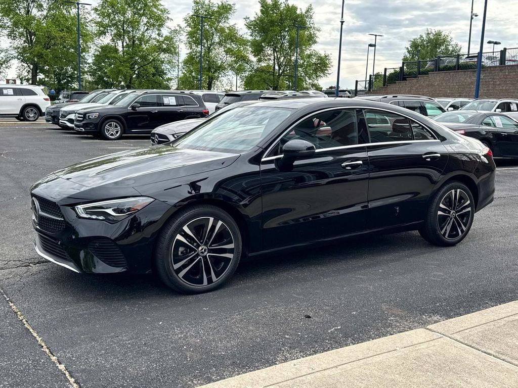 2024 Mercedes Benz CLA 250 4MATIC photo 3