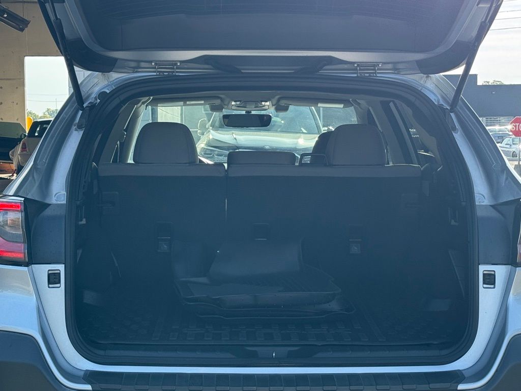 2022 Subaru Outback Premium photo 28